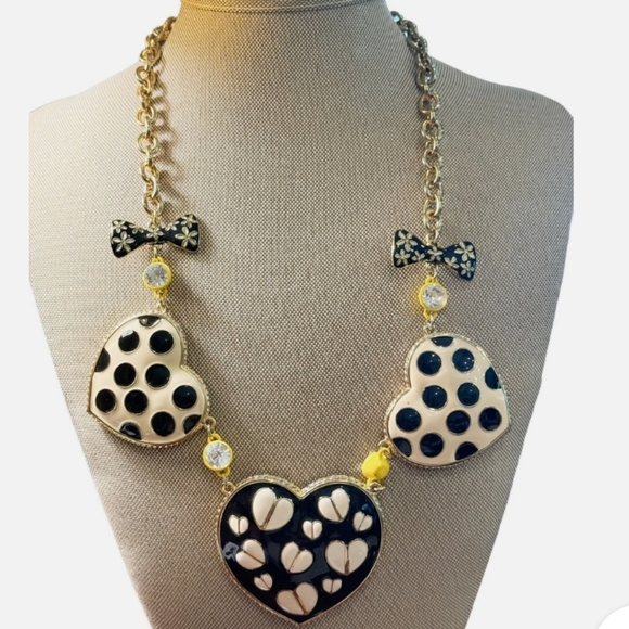 Betsey Johnson Heart Necklace Black White Bows Gold Tone Chain - Picture 2 of 9